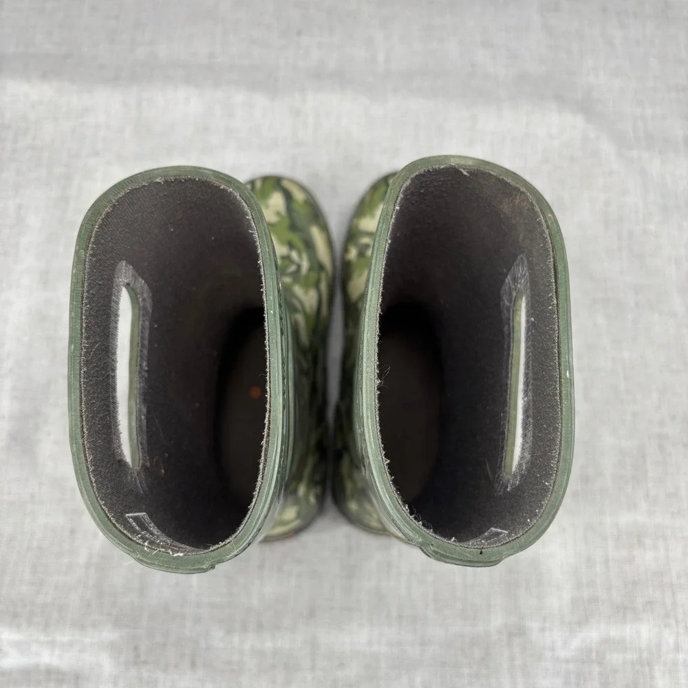 Bogs Kids Rain Boots Army Camo Green Rubber Waterproof Pull On Youth Size 4